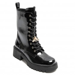 bottines vernies à lacets
